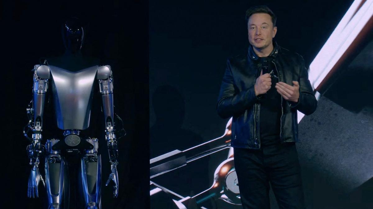 Elon Musk junto al humanoide Optimus