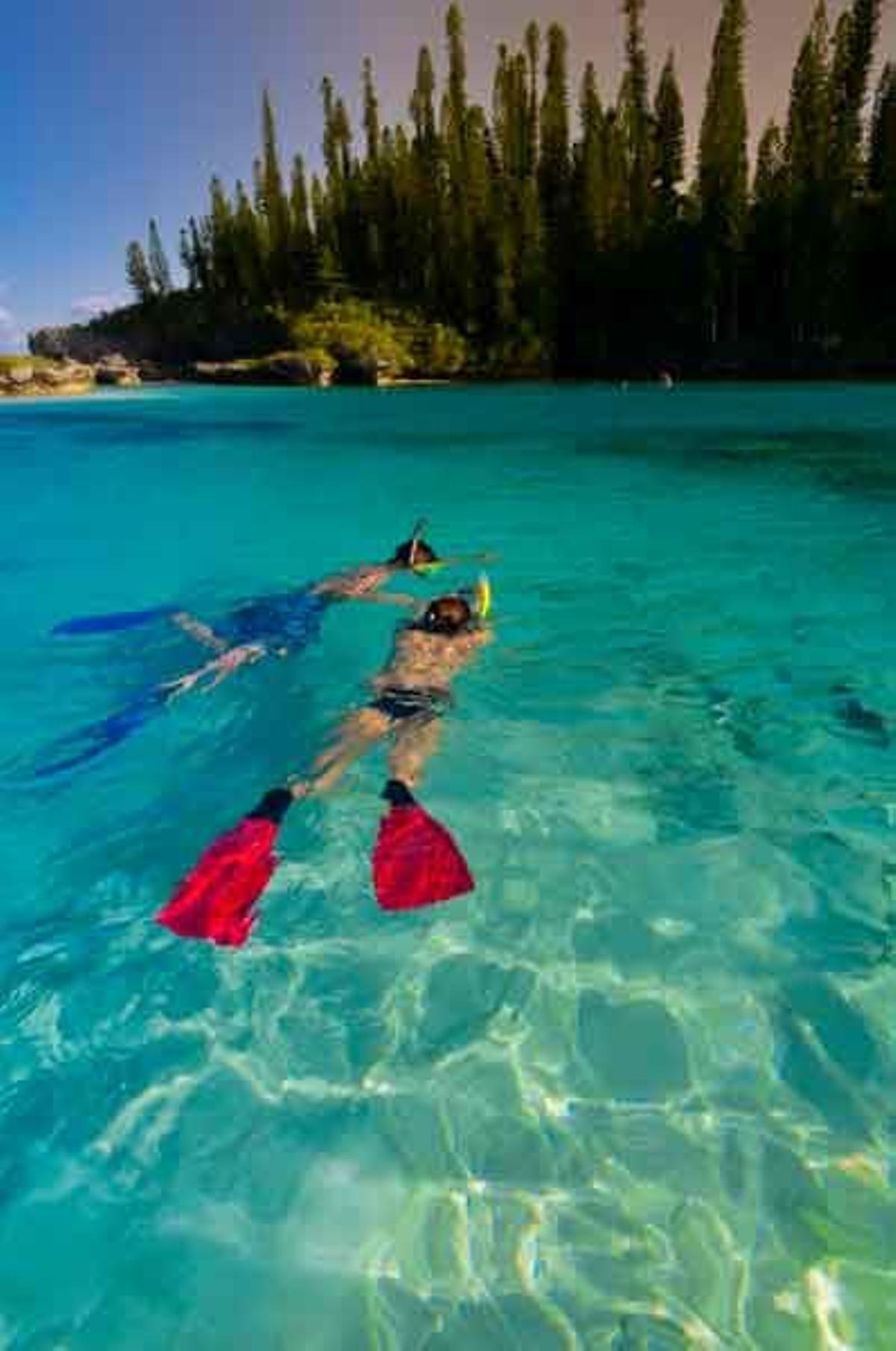 Piscina natural oceánica en la Bahía del Oro, en Nueva Caledonia.