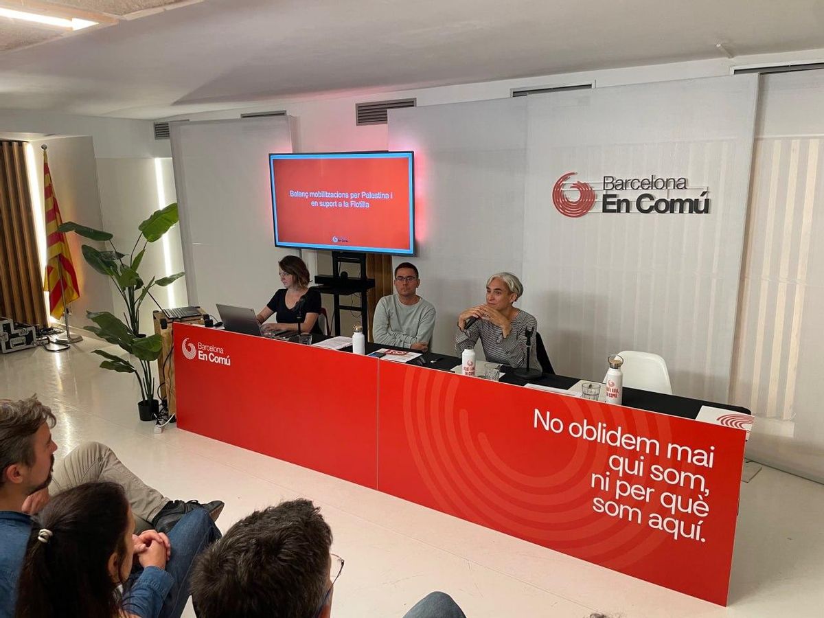 Ada Colau, con la dirección y las bases de Barcelona en Comú, este sábado Ada Colau, con la dirección y las bases de Barcelona en Comú, este sábado