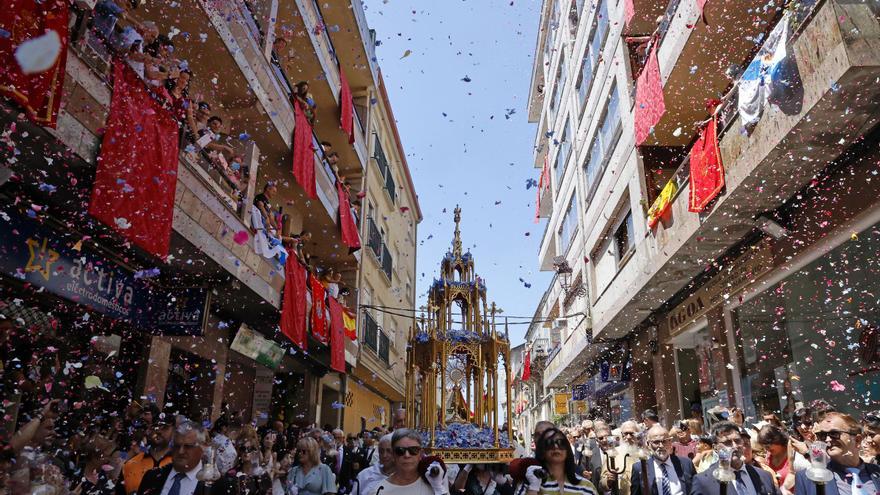 Exaltación floral en el Corpus de Ponteareas