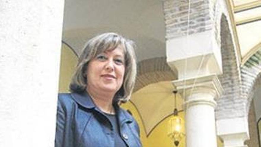 Marisantos Córdoba: &quot;La Junta ha defendido la gestión pública del centro de visitantes&quot;