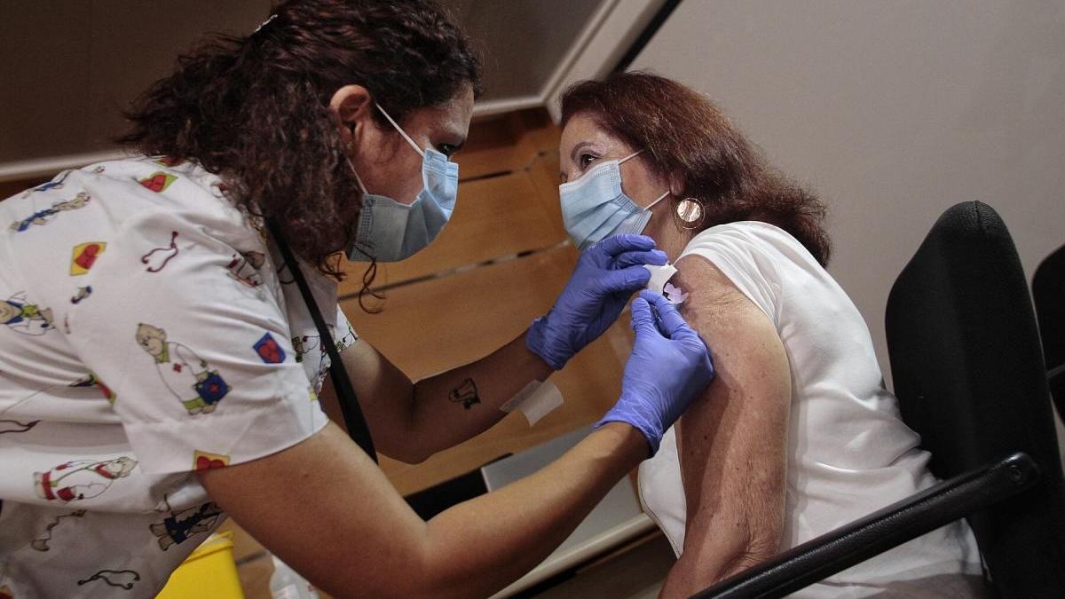 Campaña de vacunación contra la gripe en Tenerife.