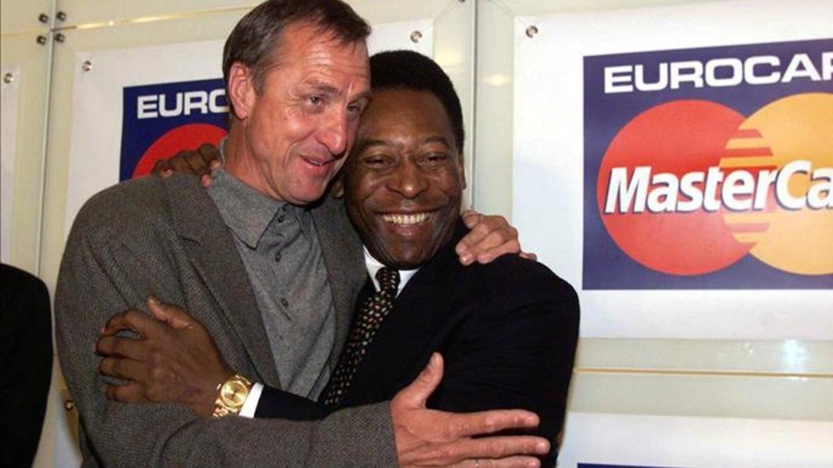 Cuyff y Pelé, dos astros del fútbol mundial