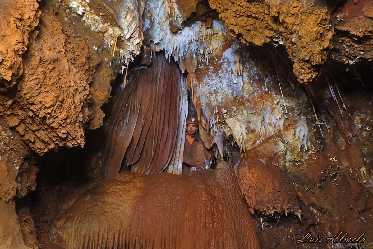 Sala de les Agulles en la Sima Posos.