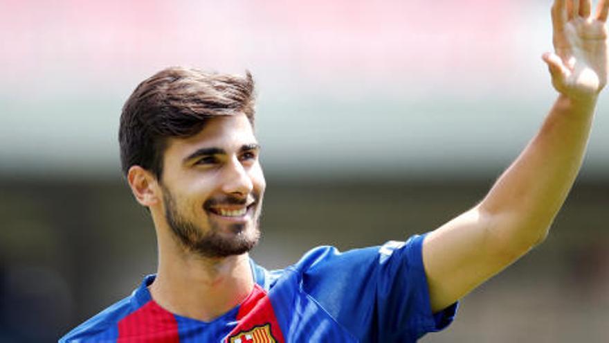 El Barça ya no sabe qué hacer con André Gomes