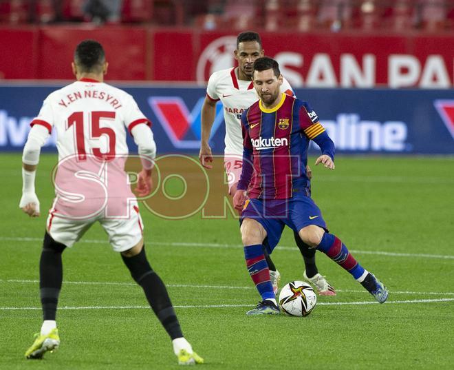 Leo Messi durante el partido de ida de Copa del Rey entre el Sevilla y el FC Barcelona disputado en el Sánchez Pizjuan.