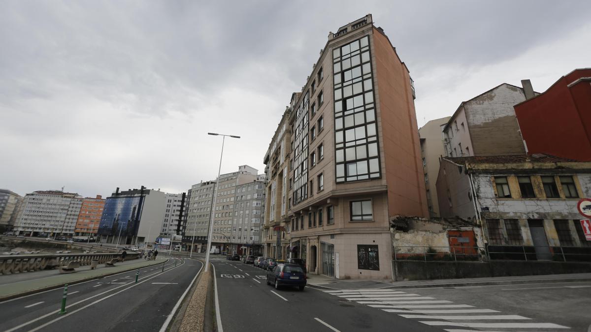 Tramo del paseo marítimo en la avenida de San Roque de Fóra en el que se produjo el accidente.