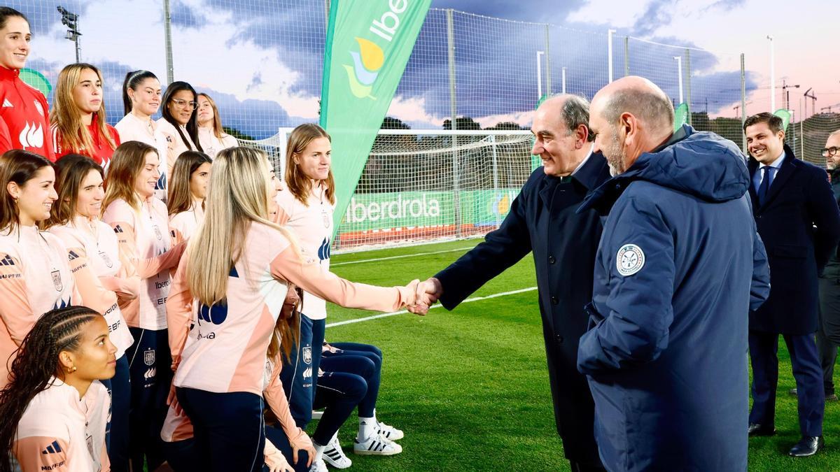 Iberdrola renueva su impulso al fútbol femenino hasta 2030