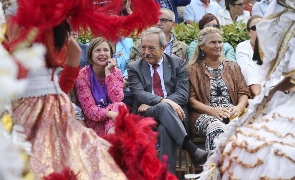 Desfile del Día de América en Asturias dentro de las fiestas de San Mateo de Oviedo