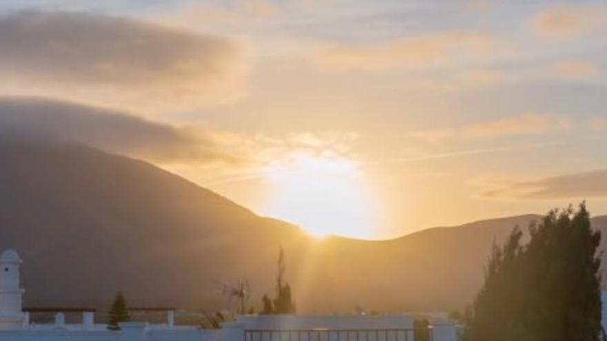 5.000 fotografías del cielo y la naturaleza de Lanzarote hechas sin salir de casa