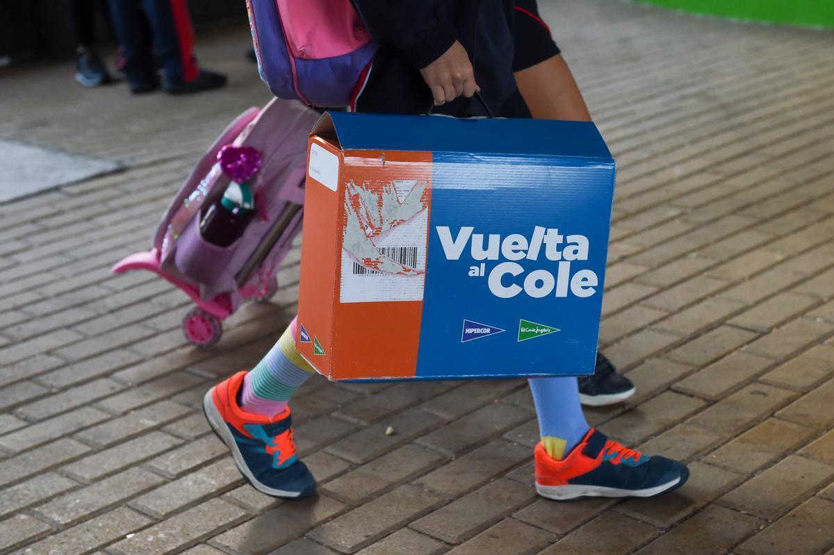 Un alumno de Madrid, en su primer día de cole.