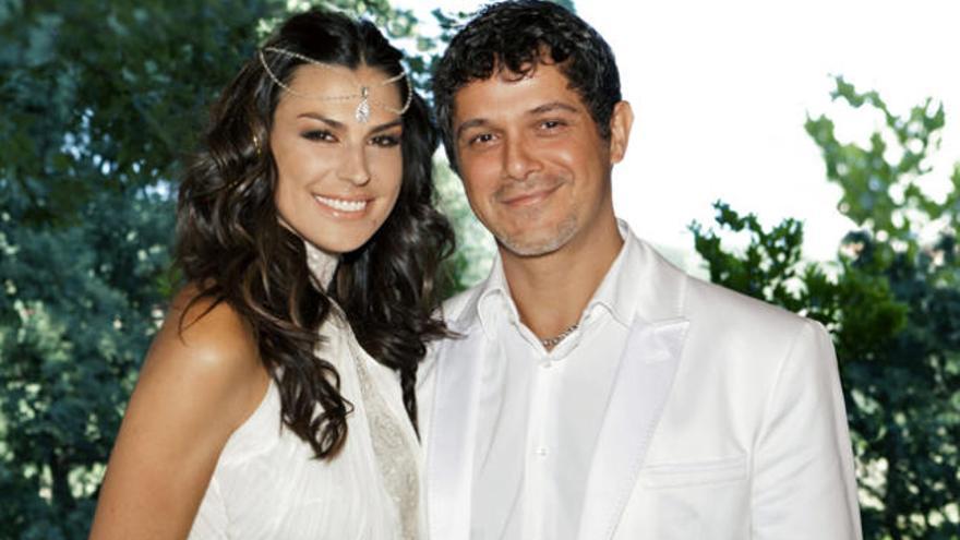 Alejandro Sanz y Raquel Perera, el día de su boda.