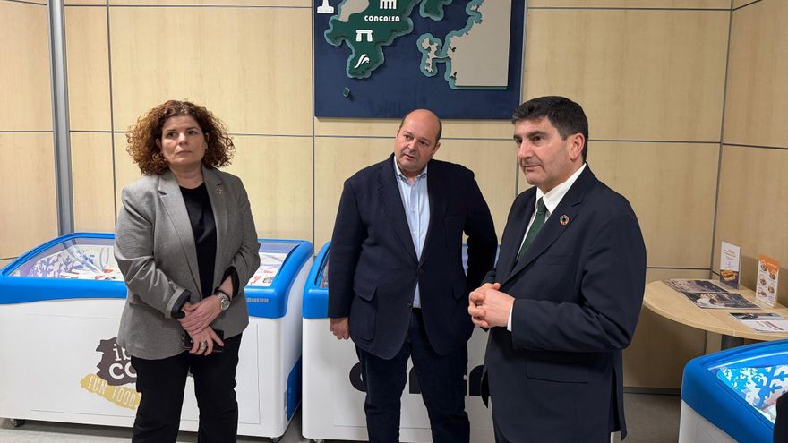 Pedro Blanco pone a la empresa Congalsa, de A Pobra, como «ejemplo de industria innovadora»