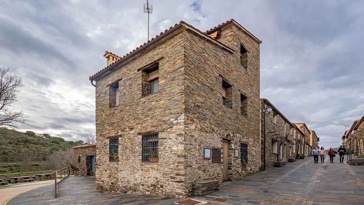 En la imagen, Villarreal de San Carlos, pedanía de Serradilla.