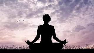 ¿Cómo encontrar la paz interior y ser feliz? Ocho claves para el día a día