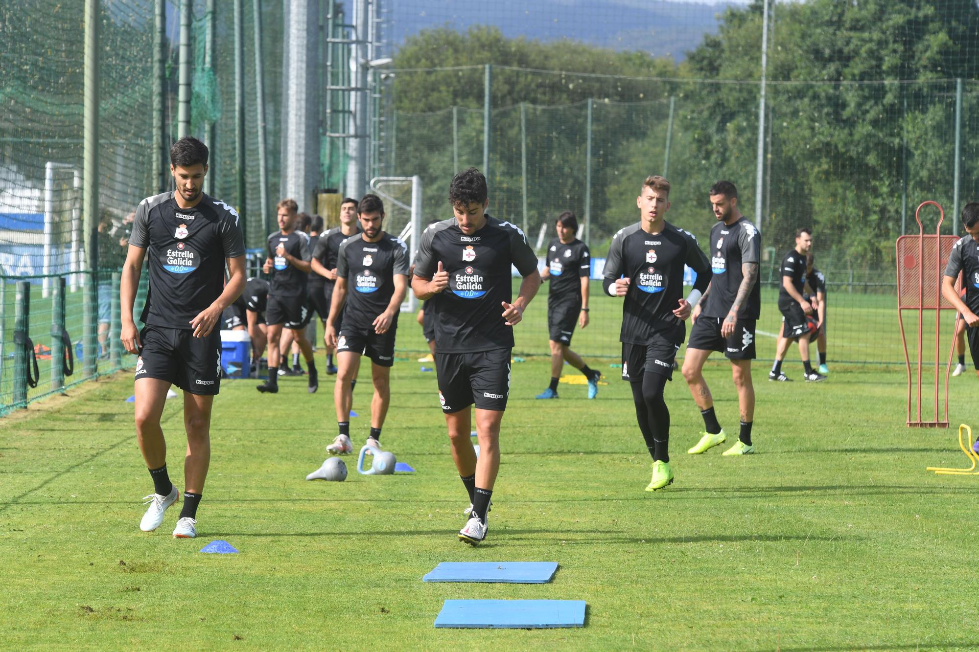 Doble turno de entrenamiento para el Deportivo