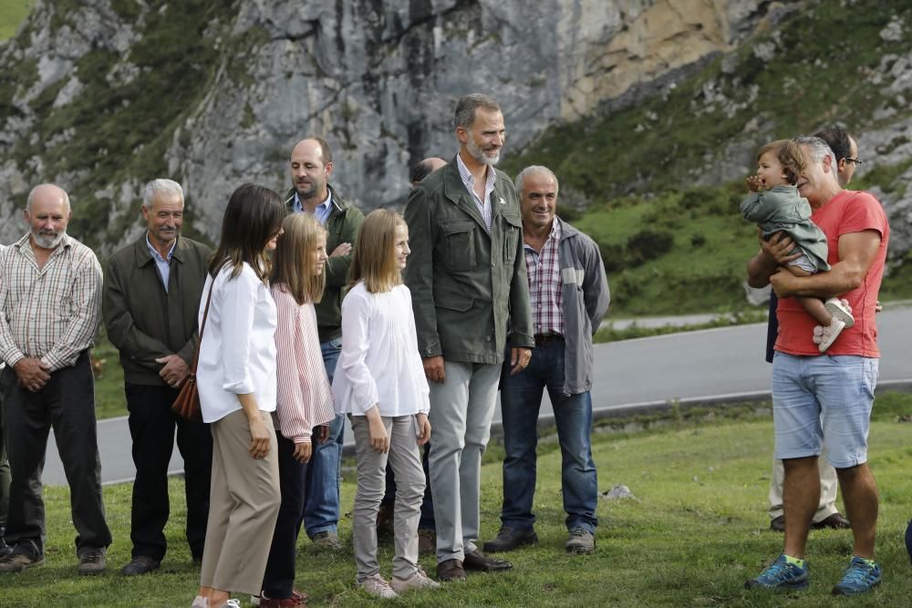 La familia real visita el Parque Nacional de Picos