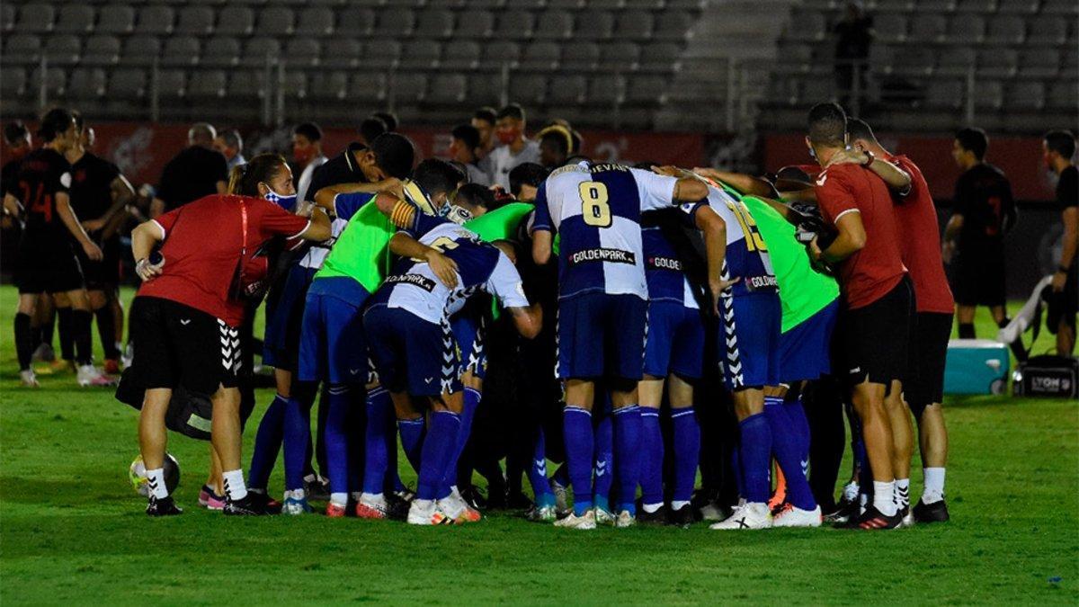 Los arlequinados se fundieron en una gran piña tras derrotar al Atlético