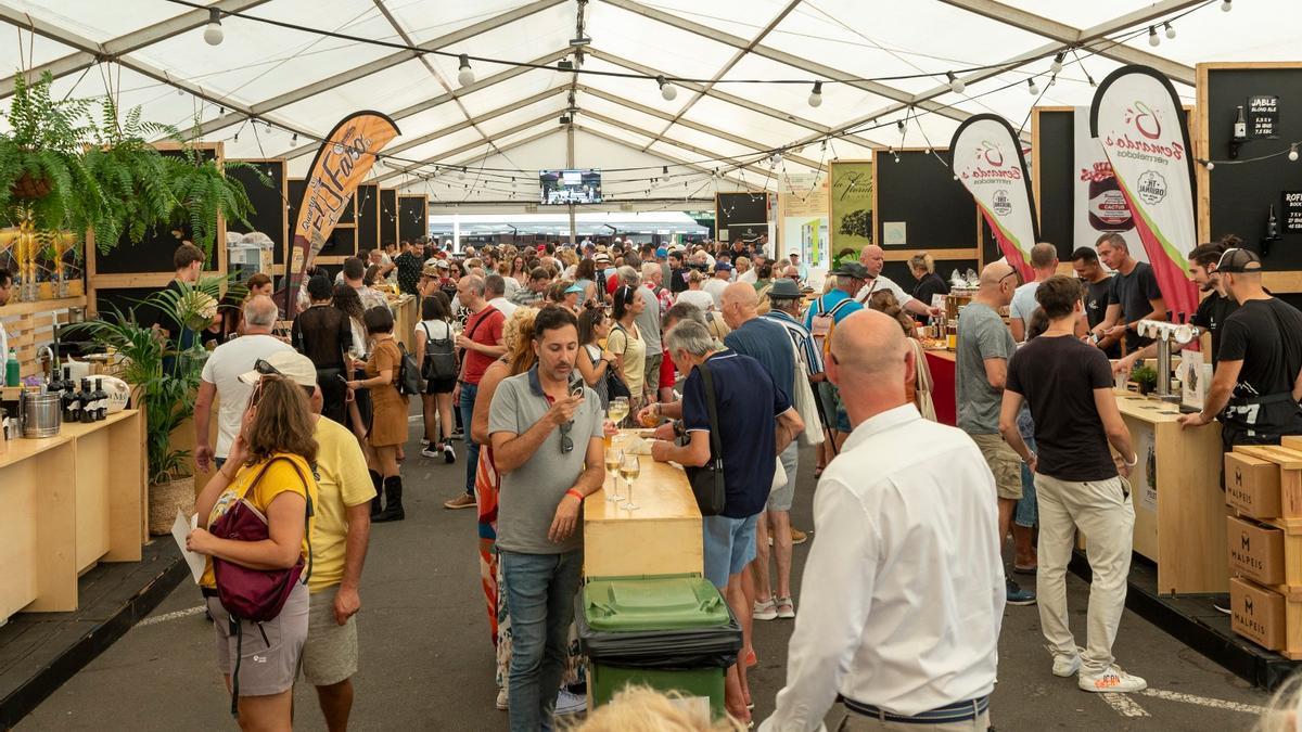 Público asistente a la primera jornada del Festival de Cocinas Volcánicas.