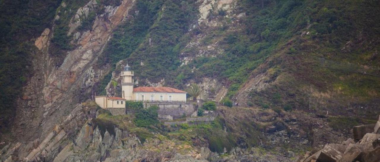 El faro de Cudillero.