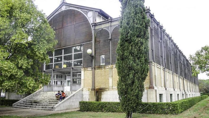 Proponen trasladar el Edificio Metálico del Campus al centro de Badajoz