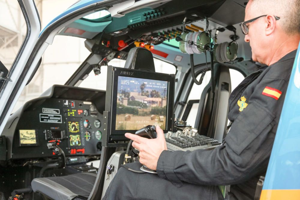 Presentan el helicóptero de la DGT que vigilará las carreteras de Mallorca