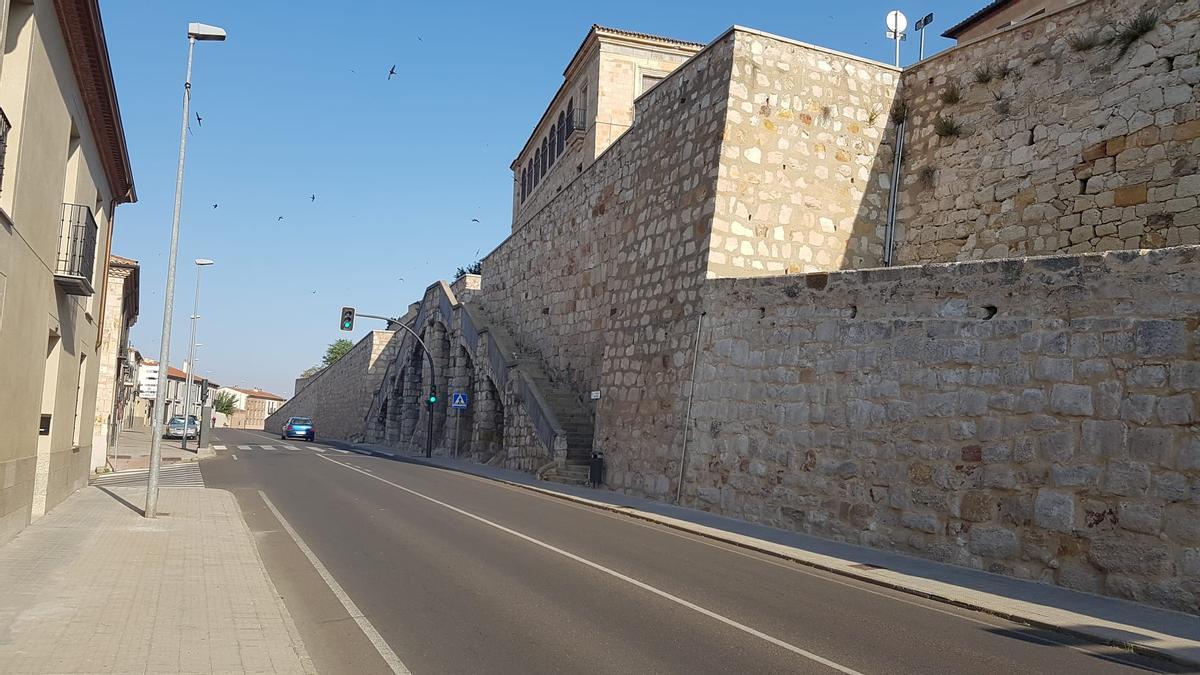 Zona desde donde se arrojó la piedra al coche que pasaba por la avenida de Vigo