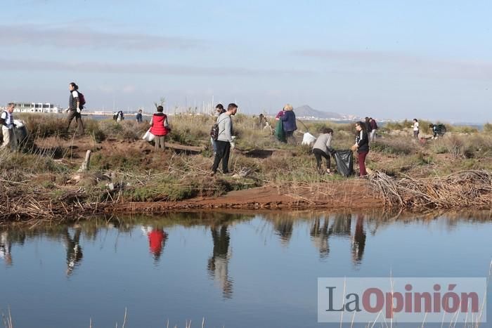 SOS Mar Menor retira dos toneladas de basura