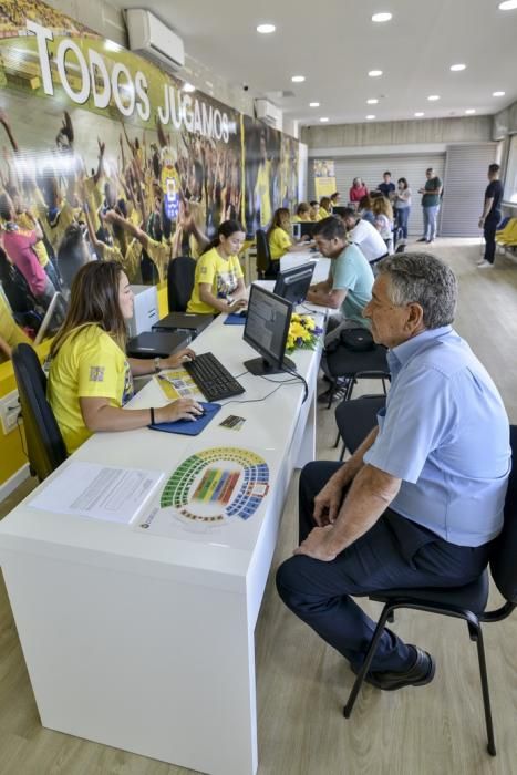 lAS PALMAS DE GRAN CANARIA A 12/06/2017. Inicio de la Campaña 2017-18 de Abonados de la UD Las Palmas. FOTO: J.PÉREZ CURBELO