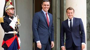 El presidente del Gobierno, Pedro Sánchez y el presidente de Francia, Emmanuel Macron.