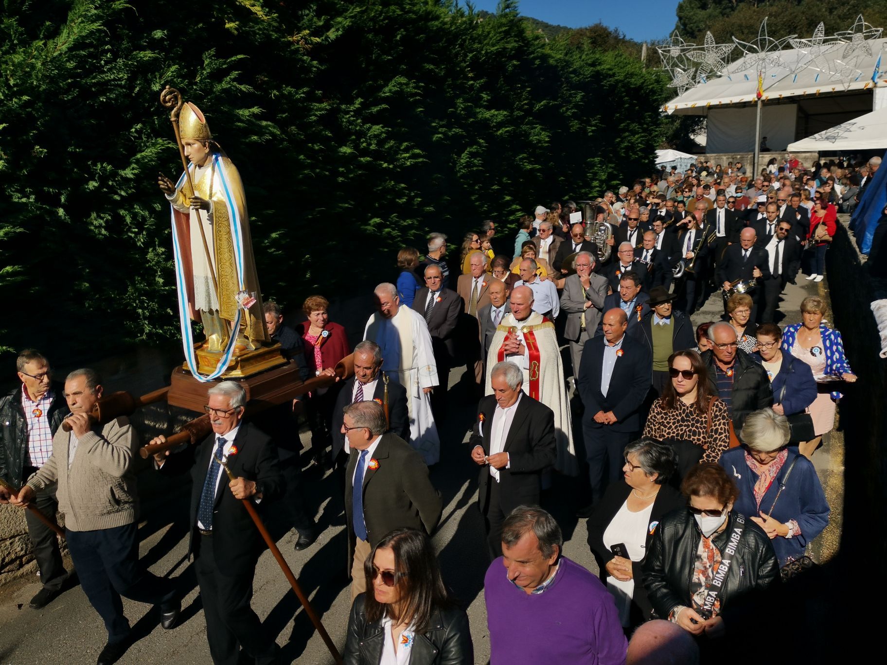 Fe y comida arropan al San Martiño en Moaña