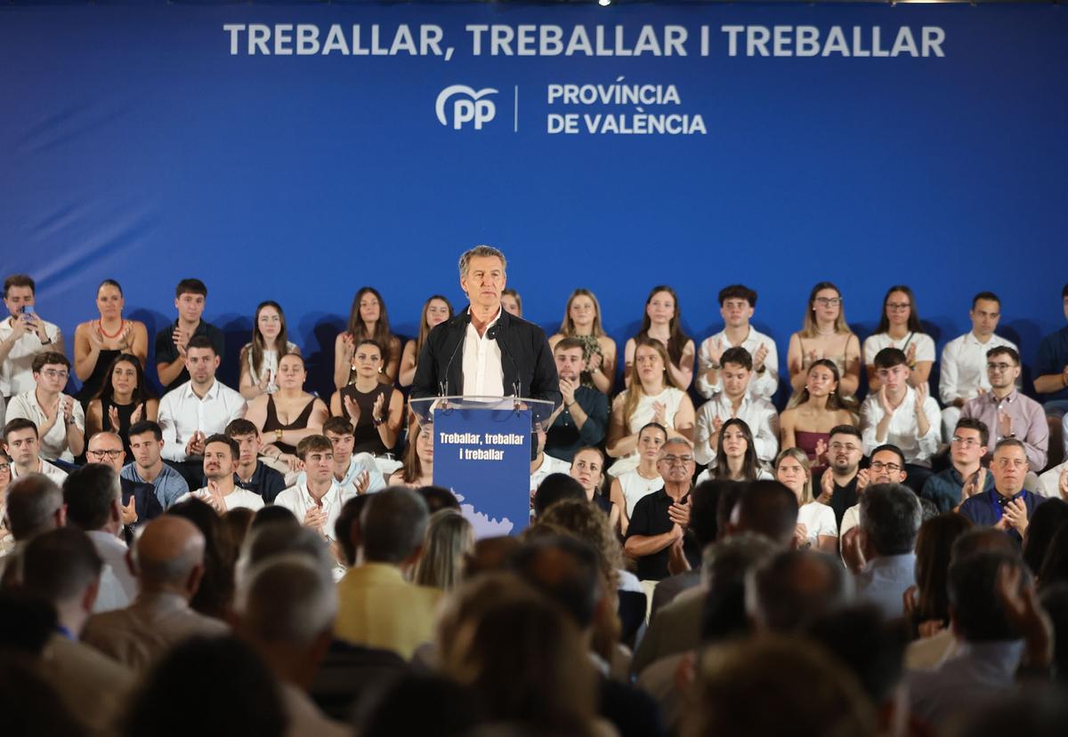 Feijóo, Llorca y Mompó en el almuerzo del PP en Sueca Feijóo, Llorca y Mompó en el almuerzo del PP en Sueca