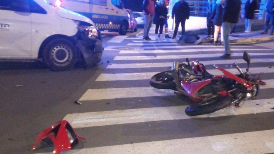 Estado de los dos vehículos, tras la colisión. | // GES DE LALÍN