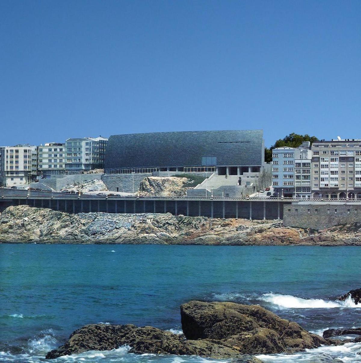 La fachada de la Domus frente a la costa coruñesa