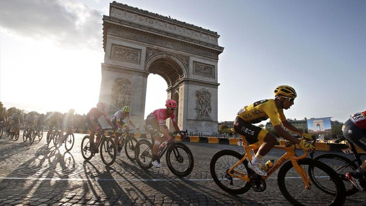 El Tour de Francia se resiste a cancelar su edición 107