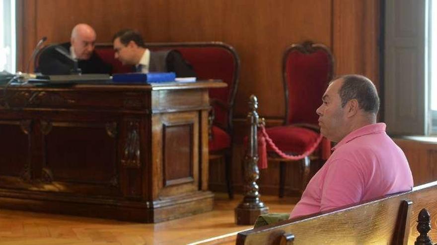 Ángel Martínez Pérez &#039;Lito&#039; en el banquillo durante el juicio que ahora deberá repetirse.