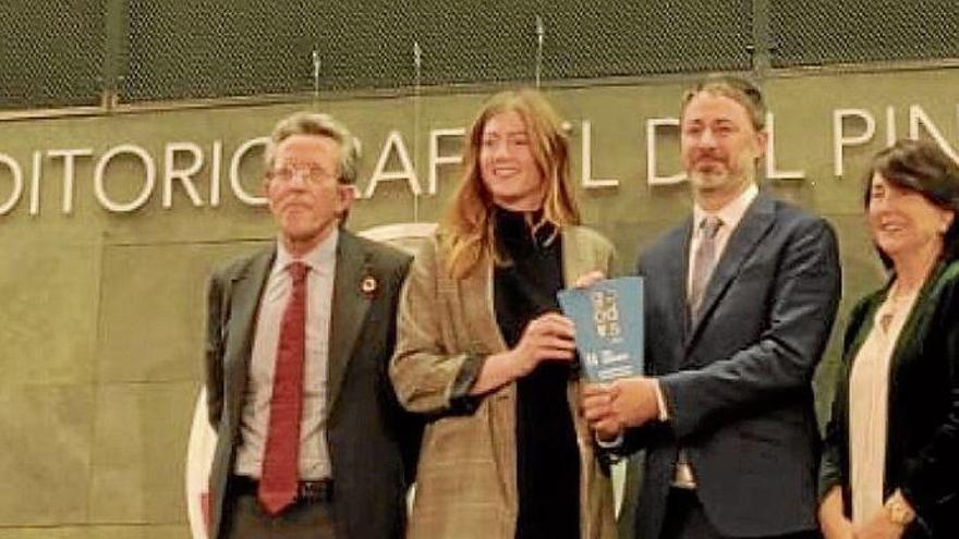 Juan Peña e Inés Calabuig recogieron el premio.