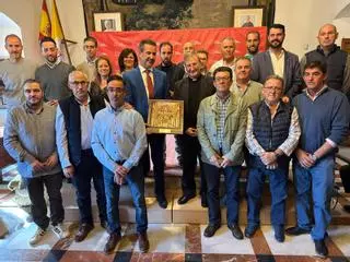 Homenaje a las instituciones por su labor en el incendio de la Mezquita-Catedral