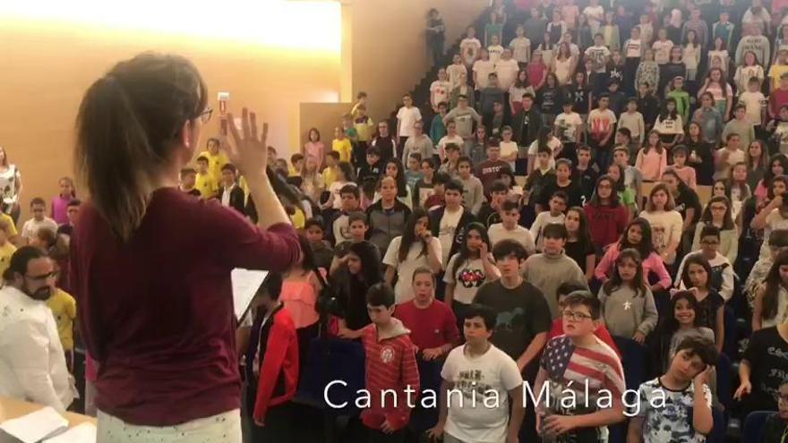 Más de 300 menores participan en el proyecto Cantania