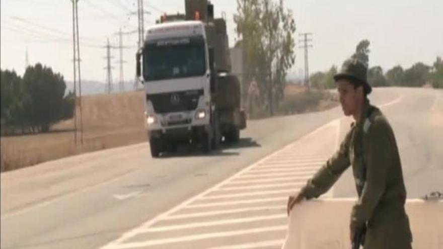 El Ejército israelí moviliza tanques en la frontera con Gaza