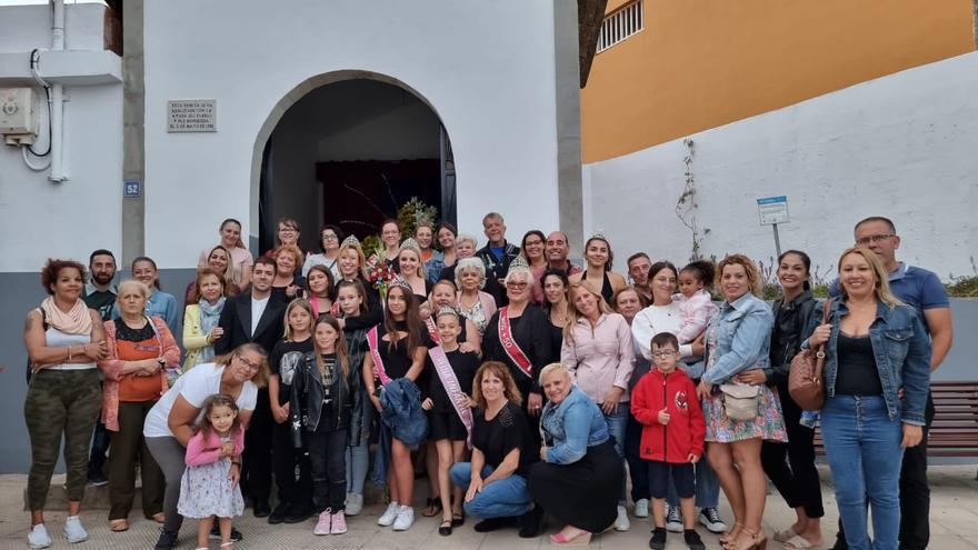 La Gallega recoge firmas para sacar el Cristo de la parroquia y llevarlo a su ermita