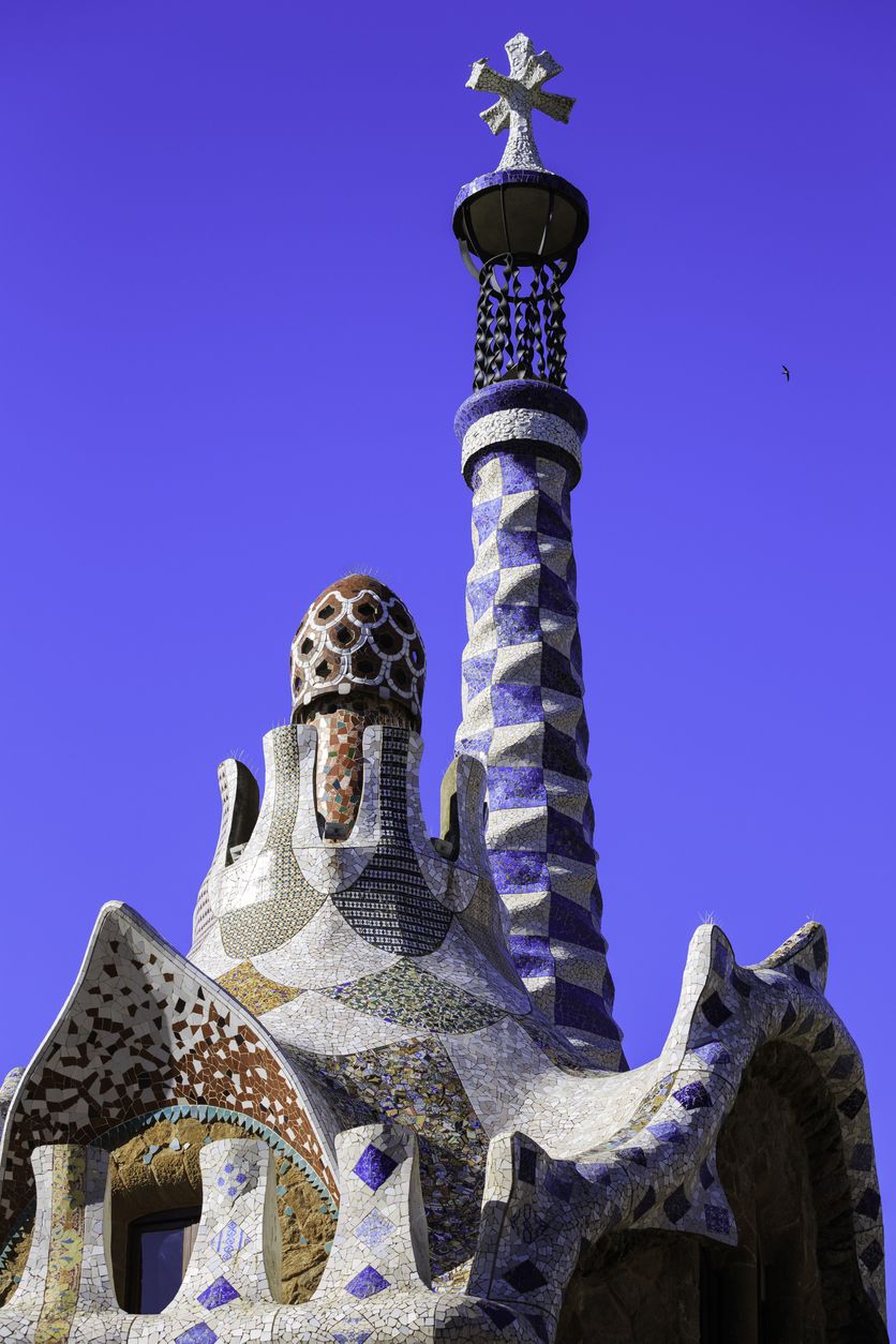 Aunque la arquitectura es visiblemente distinta, Gaudí se inspiró en la naturaleza para el Parque Güell y los Jardines Artigas.