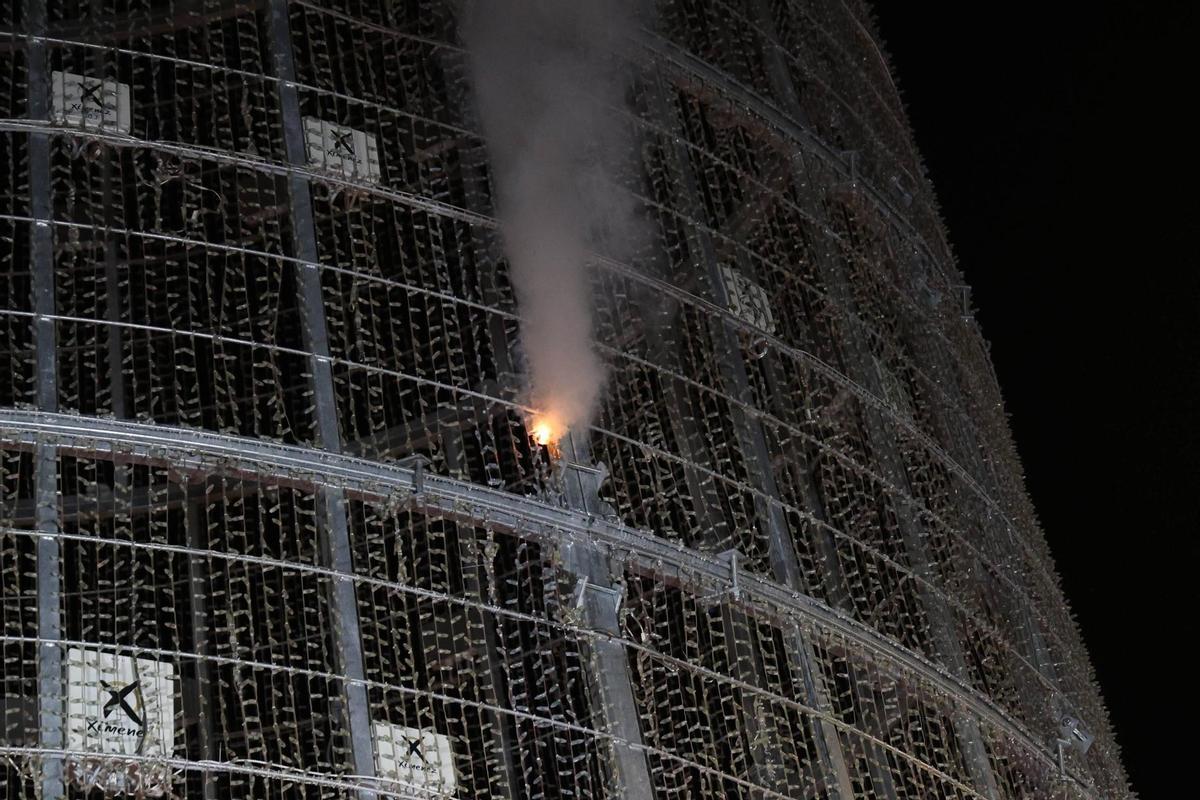 Vigo enciende la Navidad más grande de su historia ante miles de personas