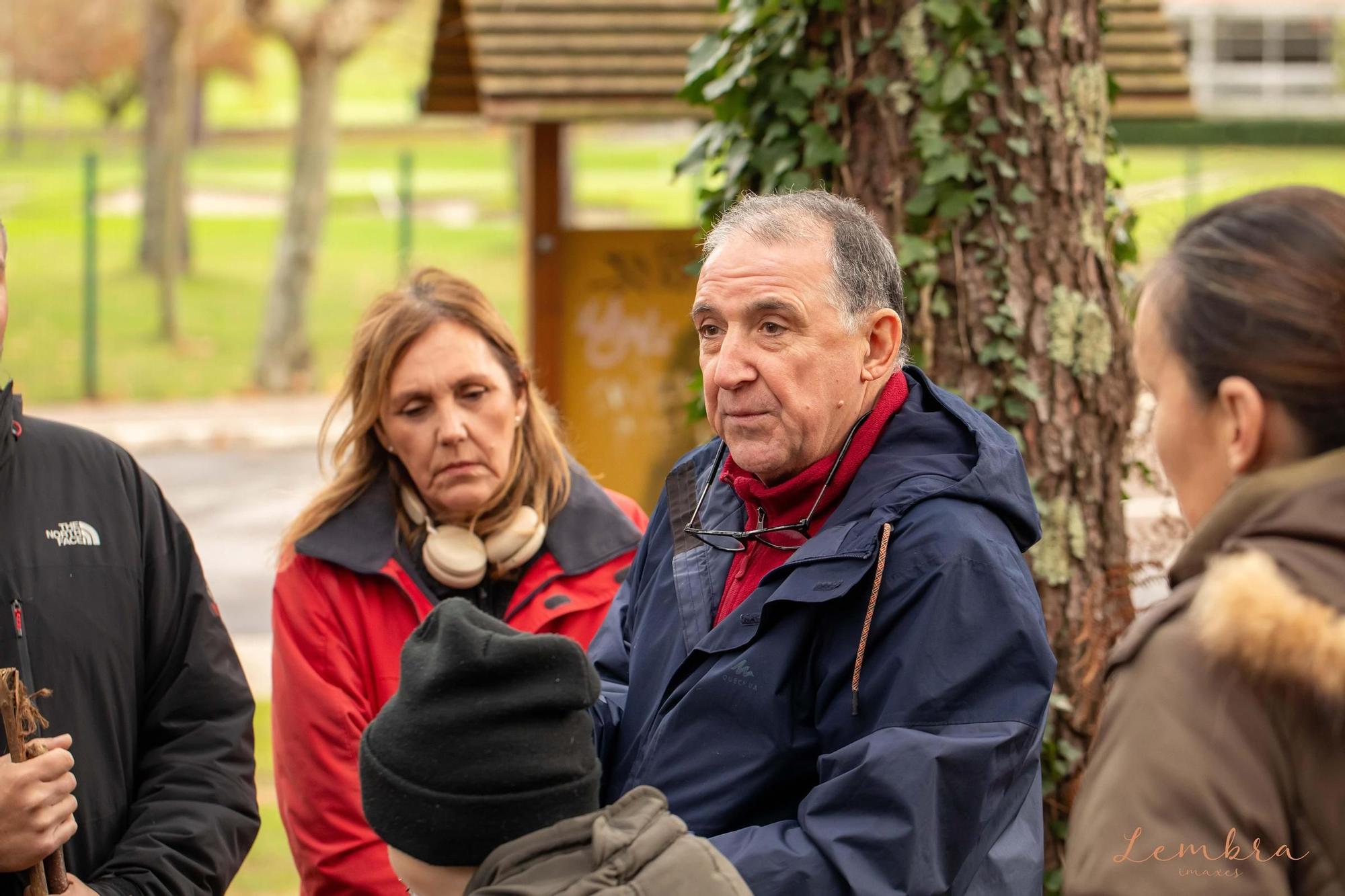 Así fue la última expedición al paraíso de las setas que es la isla de A Toxa, guiada por un experto micólogo como Miguel Ángel Delgado.