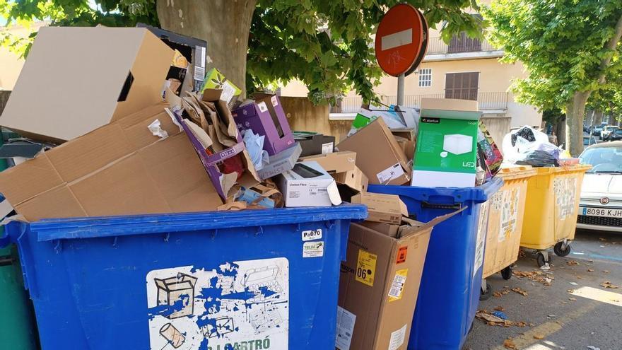 Los trabajadores de las basuras de Sóller denuncian una “mala organización” que genera acumulación de residuos en la calle