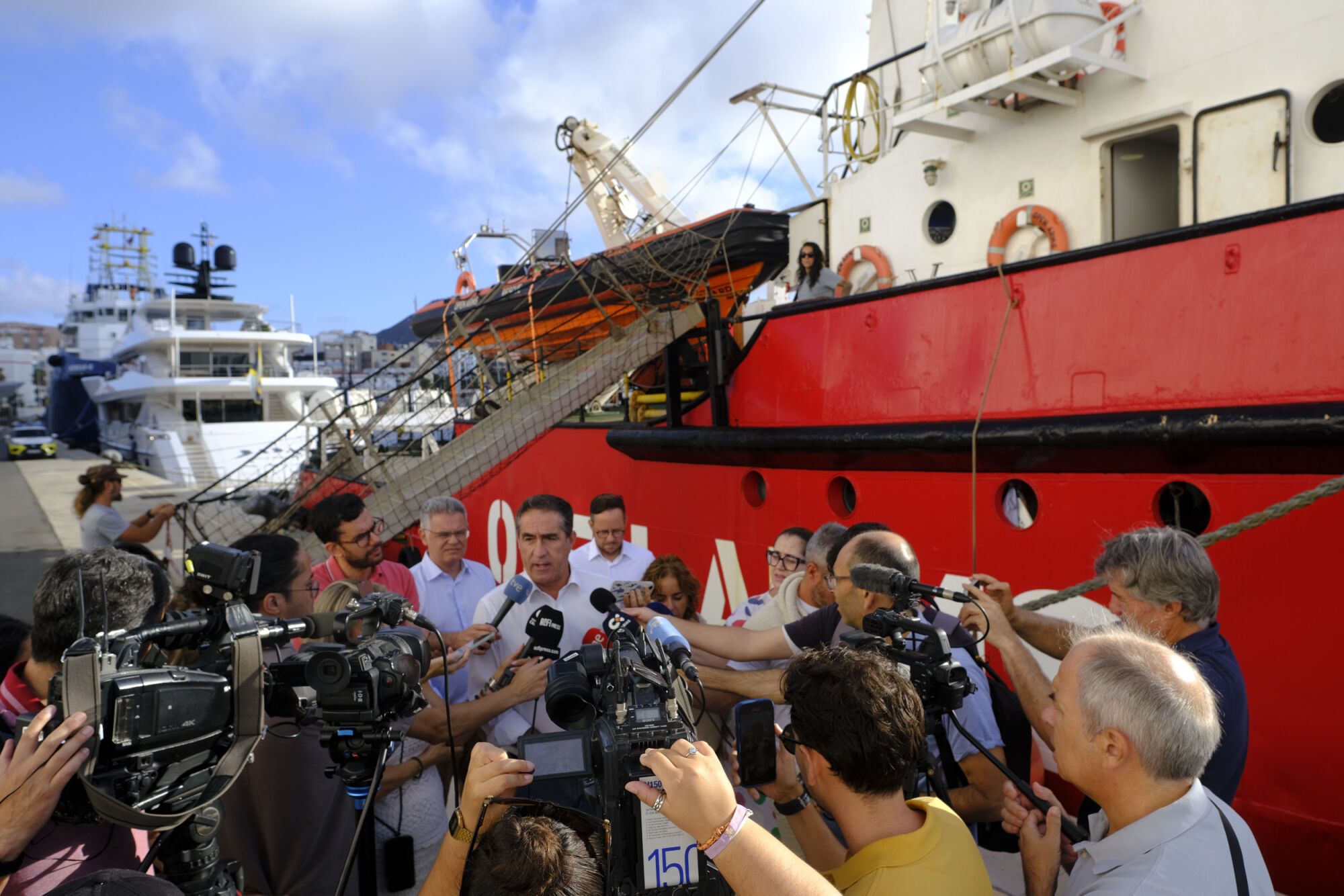 Jornada de puertas abiertas en el 'Open Arms' en el Puerto de Las Palmas