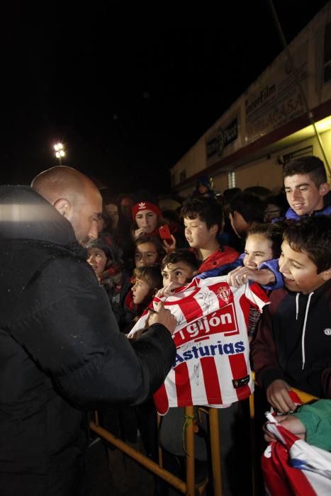 Entrenamiento del Sporting en Navia