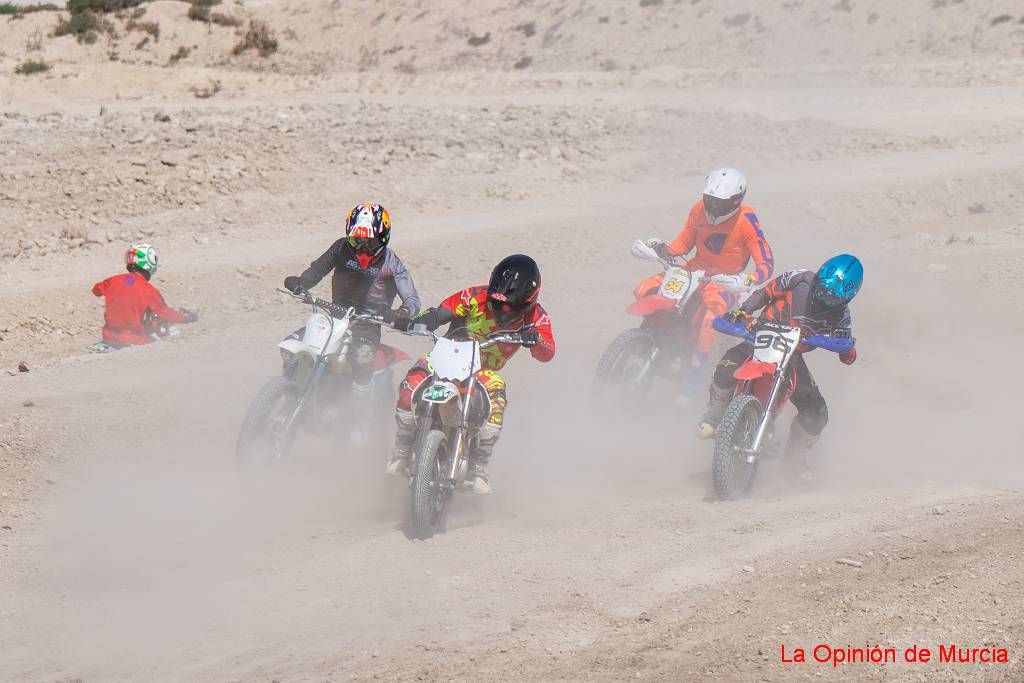 Pedro Acosta y la escuela Pakosta 37 Riders pasan las vacaciones entrenando