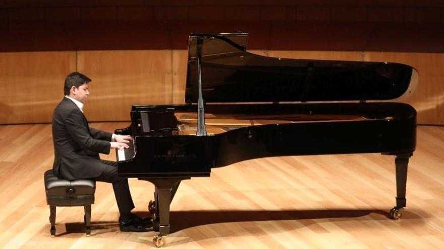 Behzod Abduraimov muestra su talento al piano