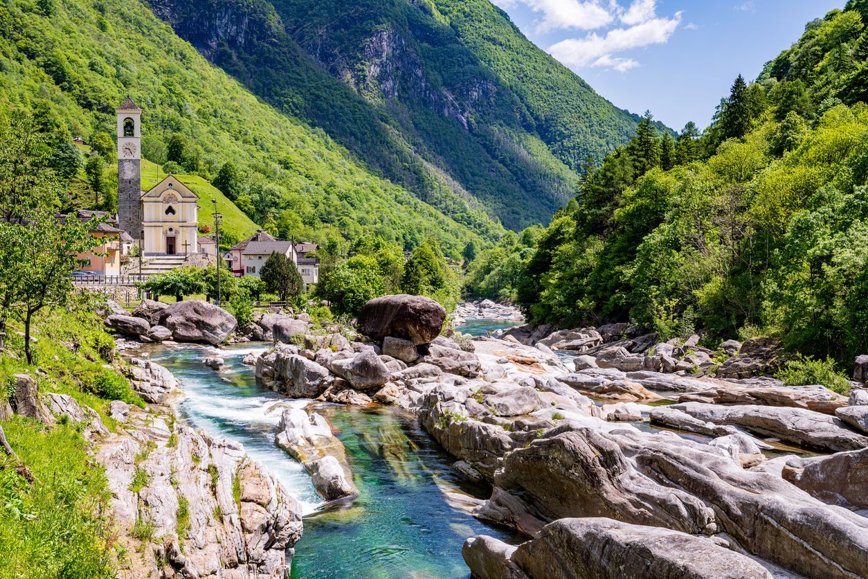Valle Verzasca, Suiza